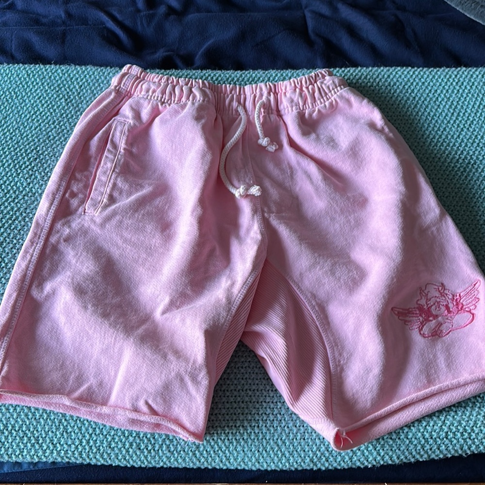 Boys lie classics V3 shorts. Never worn. Size medium.